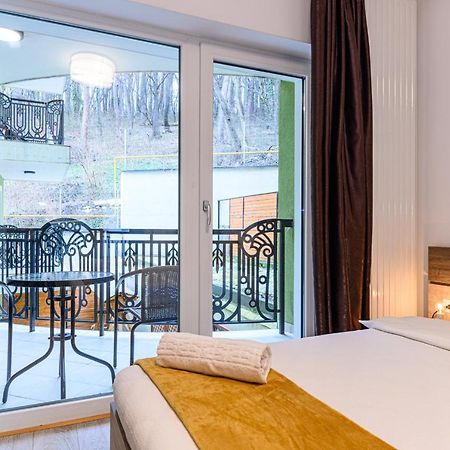 Jad - Luxury Apartments Afi Mall Μπρασόβ Εξωτερικό φωτογραφία
